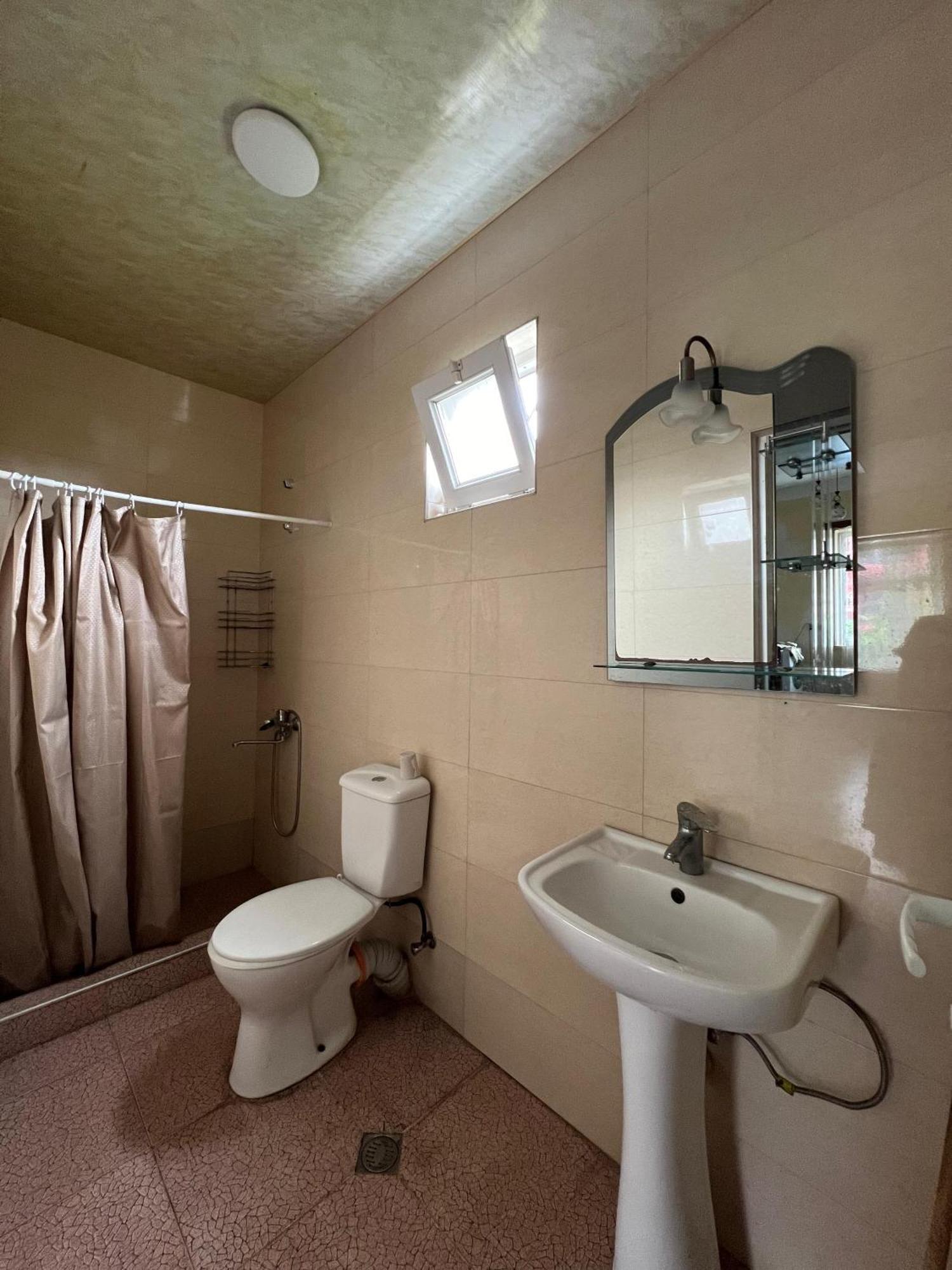 Medea'S Guest House Batoemi Buitenkant foto